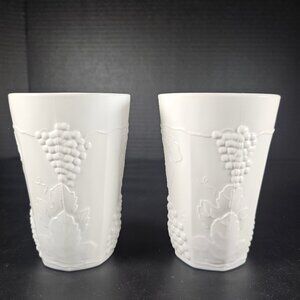 Vintage Seth Indiana Glass Colony Harvest Grape White Milk Glass Tumblers